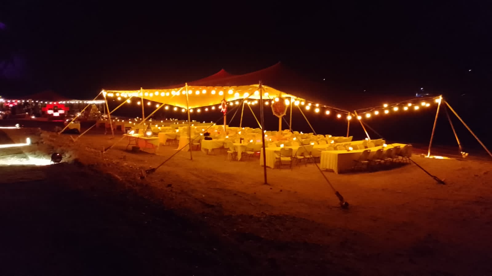 Catering y producción para un evento de trescientas personas en Bahía de concepción, Baja California Sur